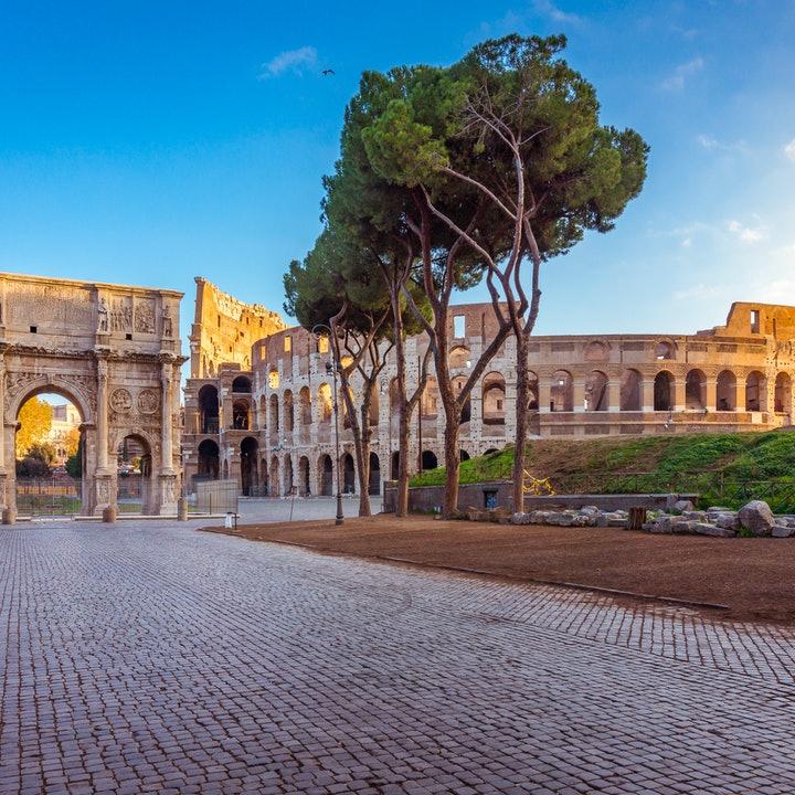 Colosseum & Roman Forum: Guided Tour